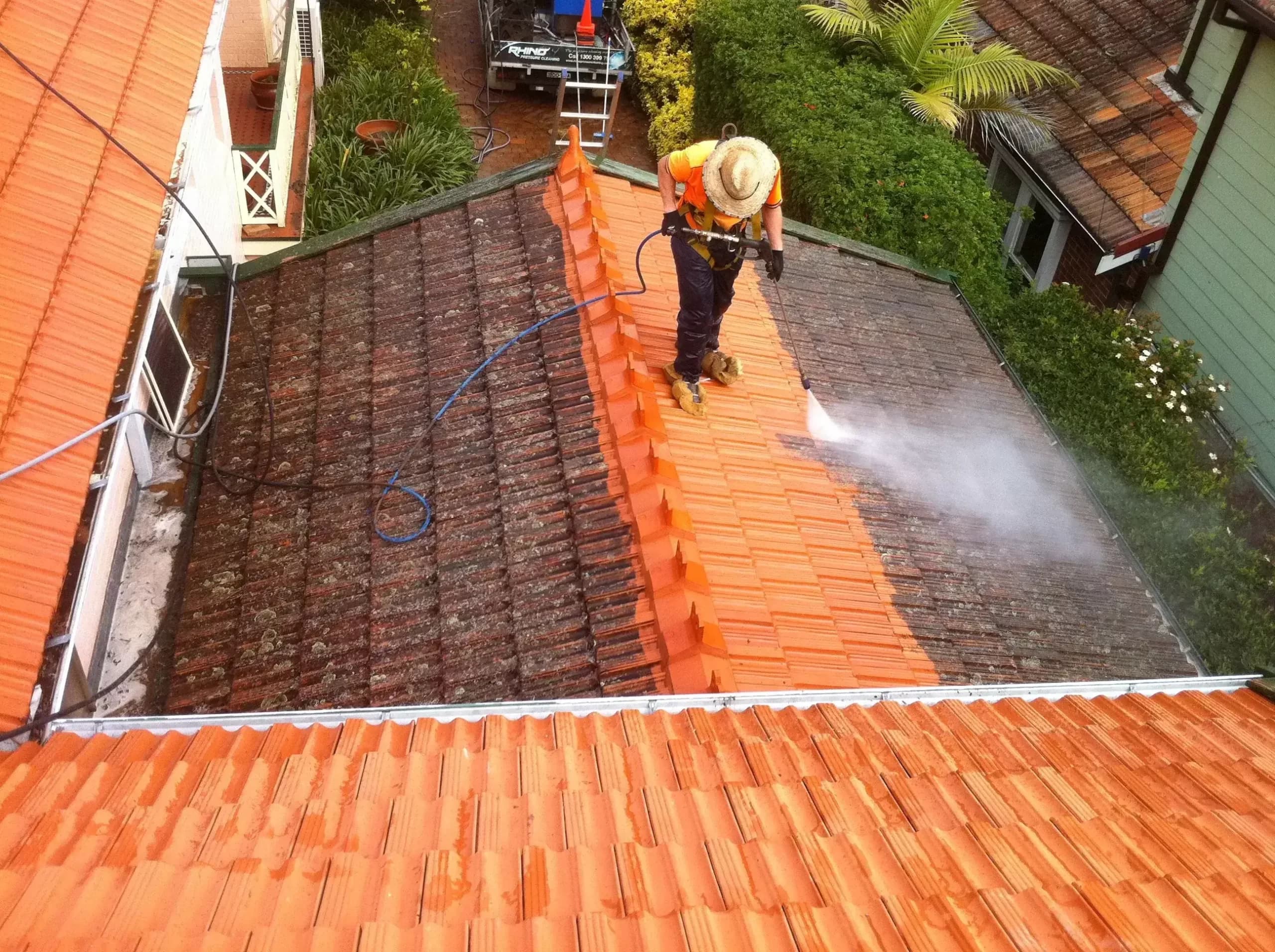 5 Signs Your Roof Needs a Professional Clean